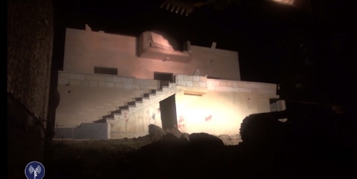 هدم منزلي الاسيرين الحروب والمسالمة في الخليل